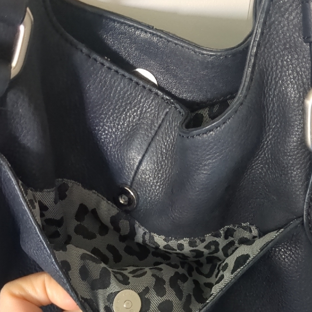 Perlina New York Black Women’s Shoulder Tote Bag - Picture 5 of 10